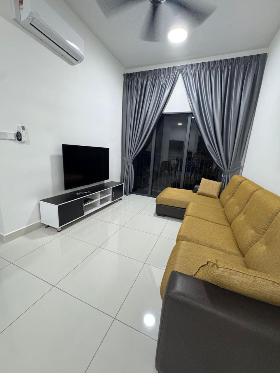 Cheras Trader Square By Jr Lovely Homestay Zewnętrze zdjęcie